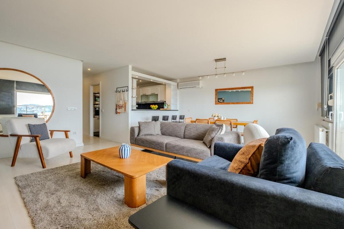 Bosphorus View With Spacious 3 Bedrooms Daire İstanbul