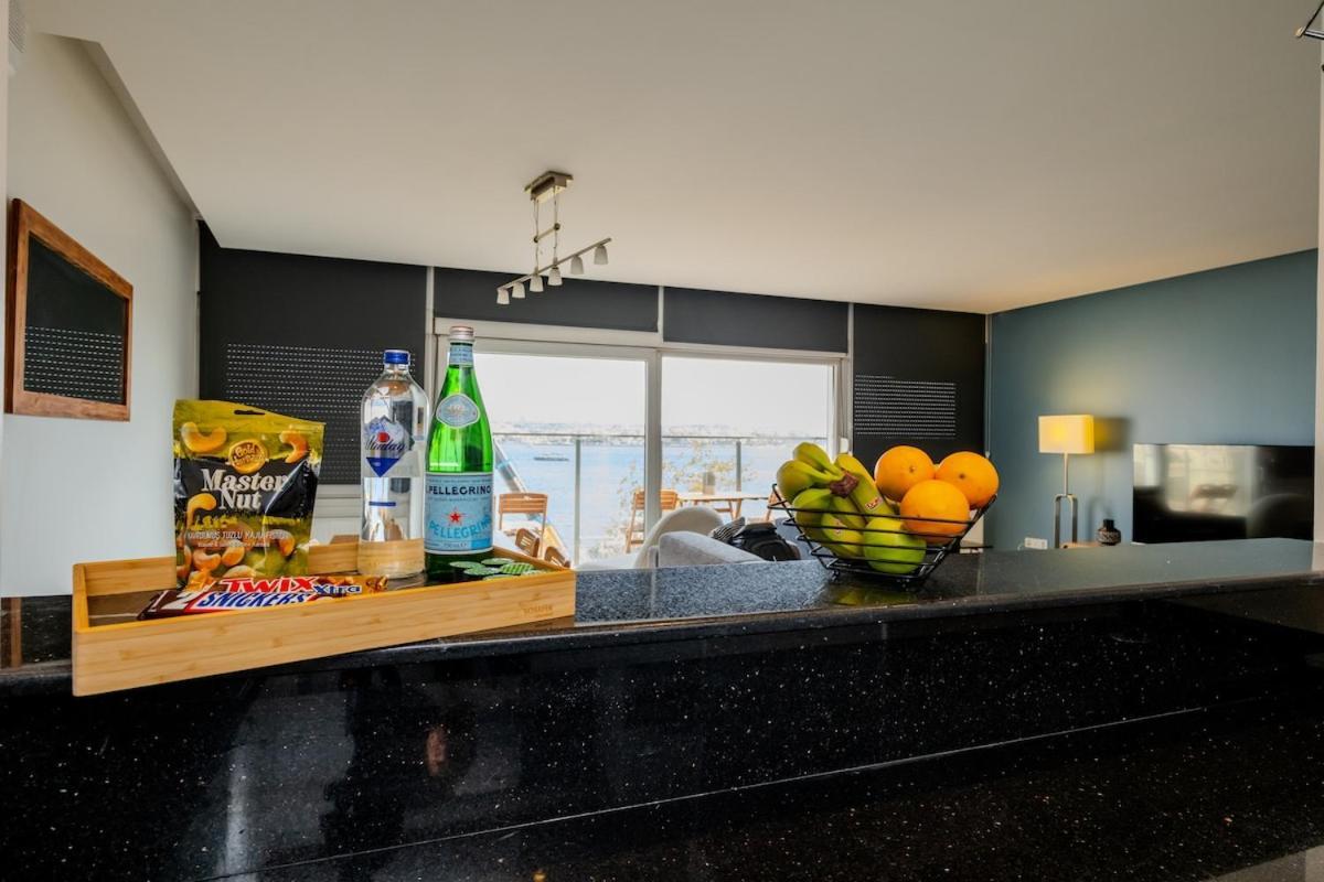 Bosphorus View With Spacious 3 Bedrooms Apartment Istanbul